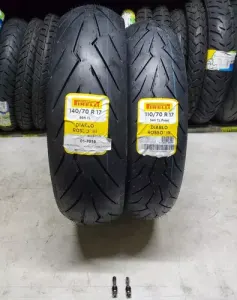 Pneus 140/70-17 + 110/70-17 Pirelli Diablo Rosso 3 Ns200  