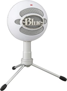 Microfone Condensador USB Blue Snowball iCE com Captação Cardióide, Suporte Ajustável, Conexão Plug and Play para Gravação e Streaming em PC e Mac - Branco