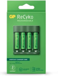 Carregador USB GP Batteries Recyko Everyday (B421) com 4 Pilhas AAA 850mah