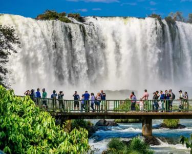 Pacote Foz do Iguaçu - Segundo Semestre - 2021 Aéreo + Hotel com Café da Manhã