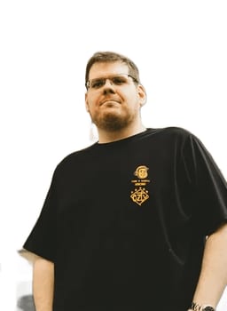Camisa Preta Traje Cazétv
