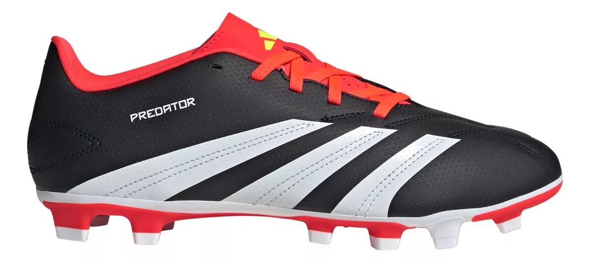 Chuteira Predator Club adidas