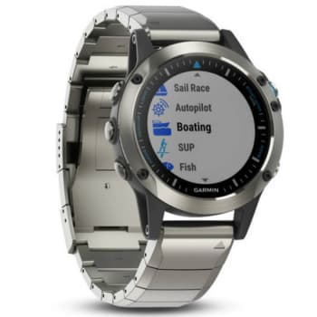 Relógio Multiesportivo Garmin Quatix 5 Safira Prata com Monitor Cardíaco no Pulso