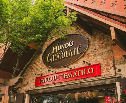  Pacote Gramado + Rota do Chocolate - Segundo Semestre 2021 Aéreo + Hotel + Ingresso + Opção de Transfer
