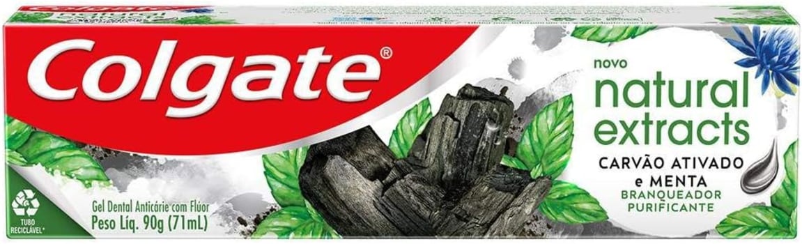 3 Unidades — Creme Dental Colgate Natural Extracts Carvão Ativado e Menta - 90g Cada