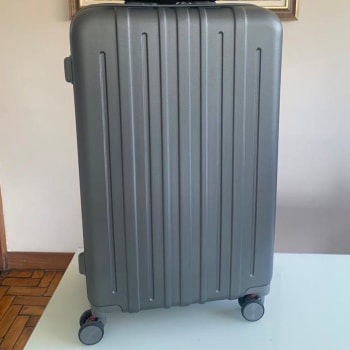 Mala média capacidade 23kg para viagem - Ultra Leve